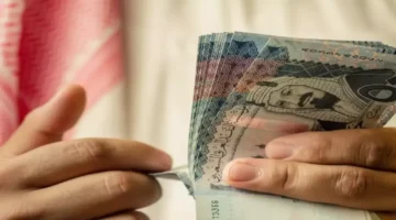 انهيار الريال السعودي إلى 140 في عدن يعكس تأزّم الاقتصاد وتداعيات سياسية حادة 1
